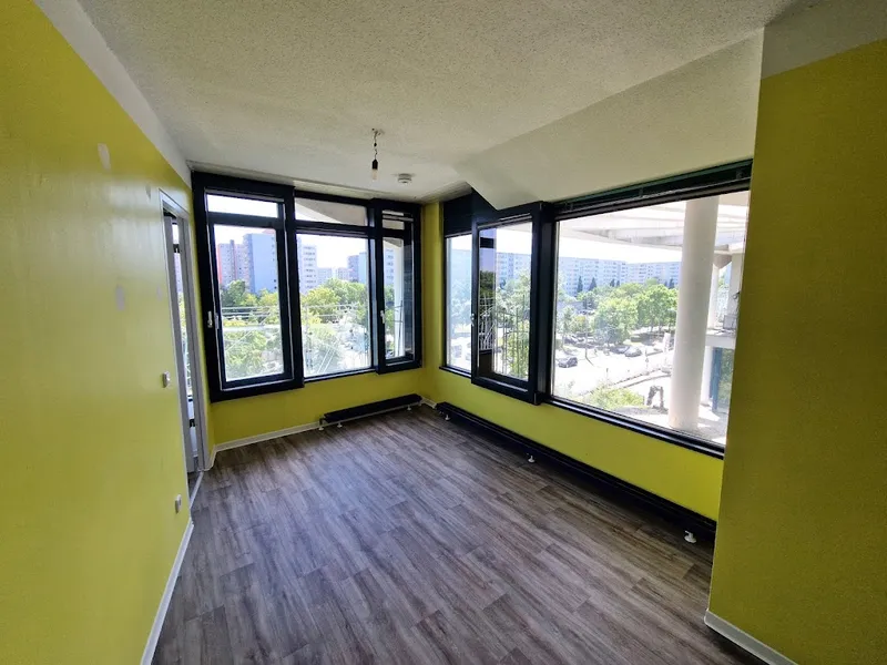 Fennpfuhl mal anders – 1,5 Zimmer mit Charakter und außergewöhnlichem Grundriss — photo 1